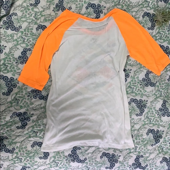 Society T - Picture 2 of 2